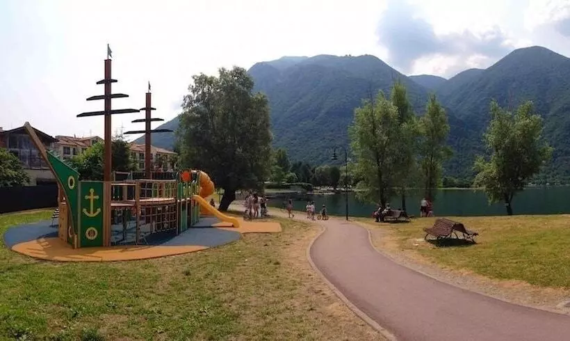 ペンション Sunwaychalets Lago Di Lugano