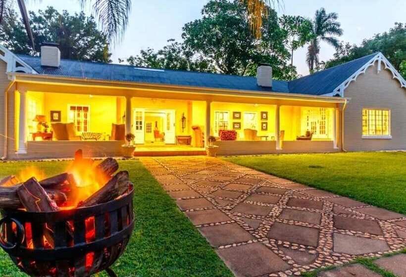 בית מלון כפרי Blue Mountain Luxury Lodge