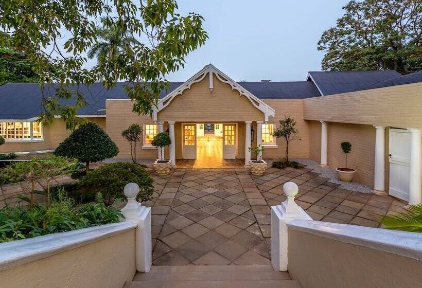 בית מלון כפרי Blue Mountain Luxury Lodge