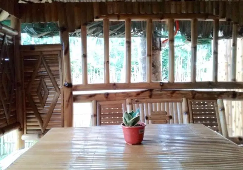 Hotelli Coco Garden Villas