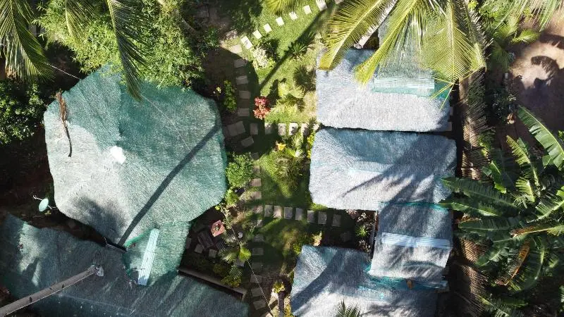 Hotelli Coco Garden Villas