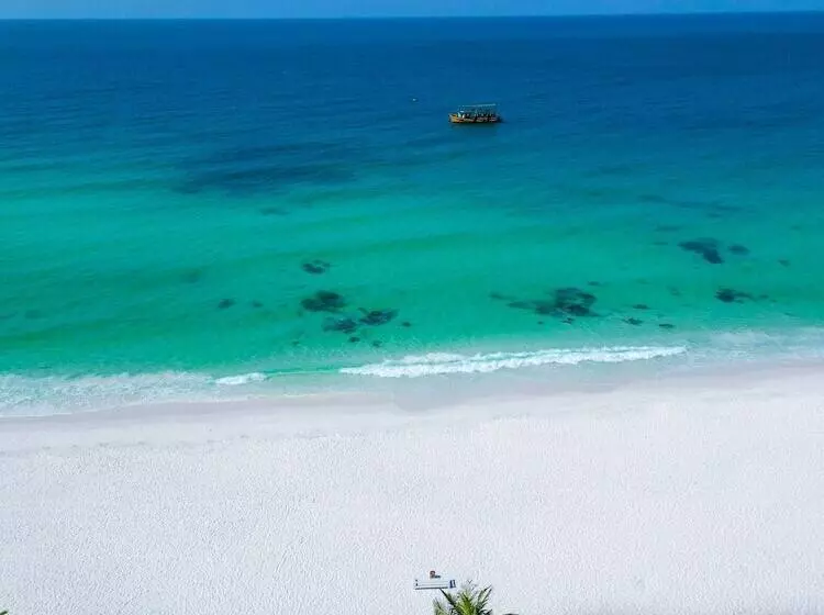 Hotelli Long Beach Resort Koh Rong