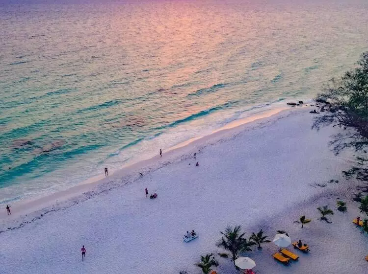 Hotelli Long Beach Resort Koh Rong