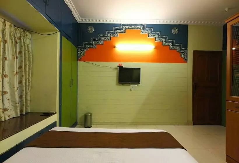 هتل Premam Serviced Apartment