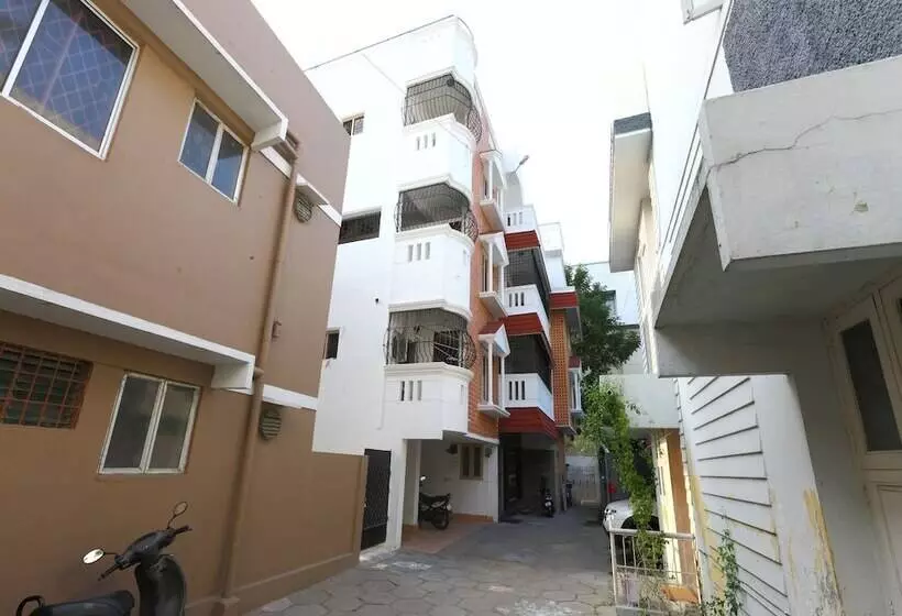 هتل Premam Serviced Apartment