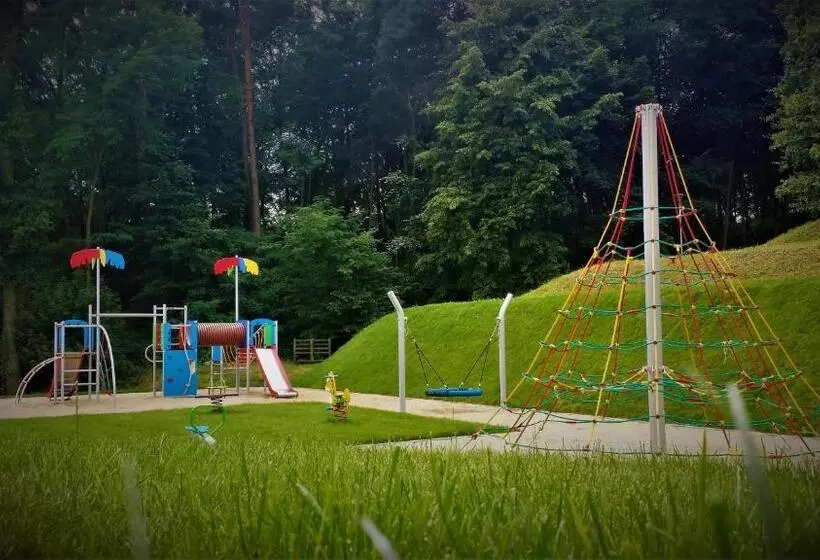 Hotelli Wielspin Puszczykowo