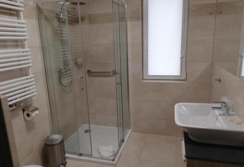 Hotel Wielspin Puszczykowo