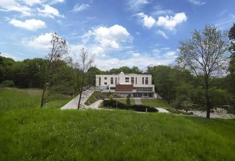 Hotelli Wielspin Puszczykowo