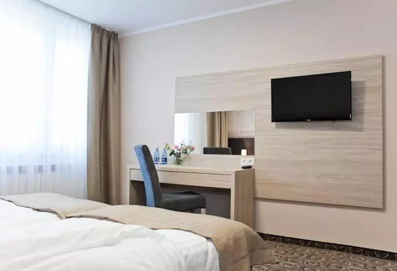 Hotelli Wielspin Puszczykowo