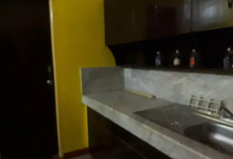 پانسیون Jack & Claud Bed & Breakfast Guest House