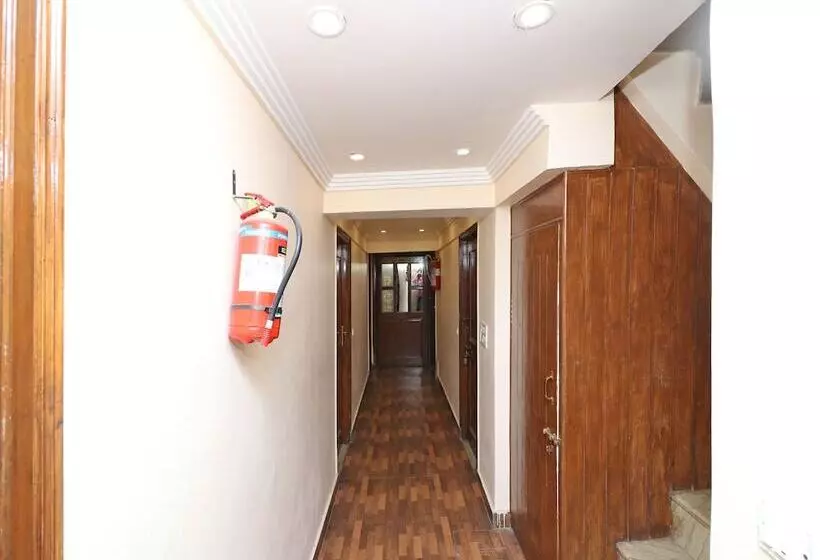 ペンション Krishiv Residency By Oyo Rooms
