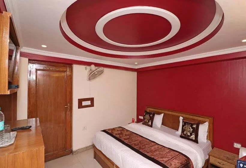 ペンション Krishiv Residency By Oyo Rooms
