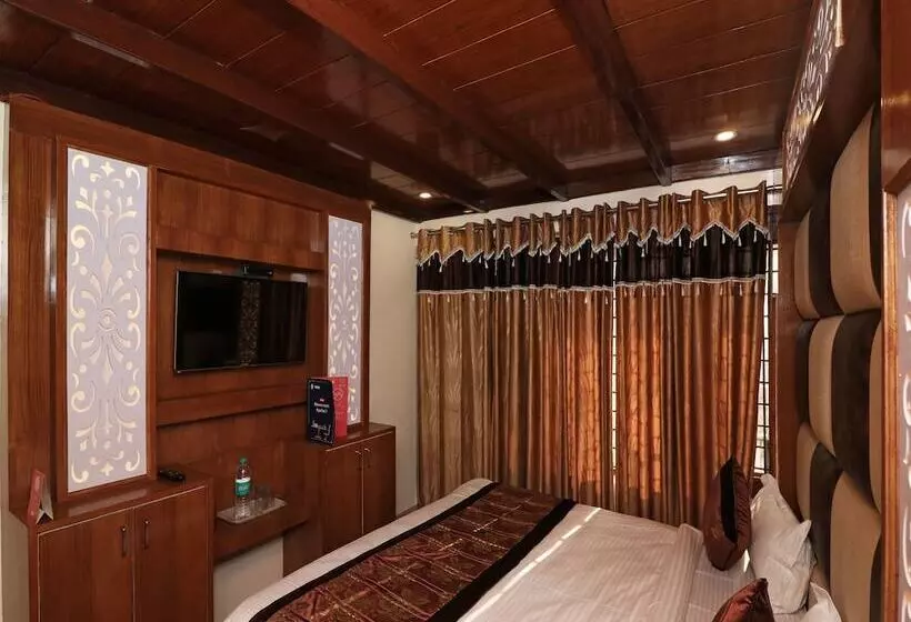 ペンション Krishiv Residency By Oyo Rooms