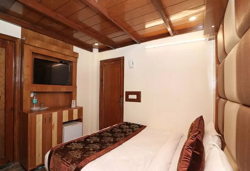 ペンション Krishiv Residency By Oyo Rooms