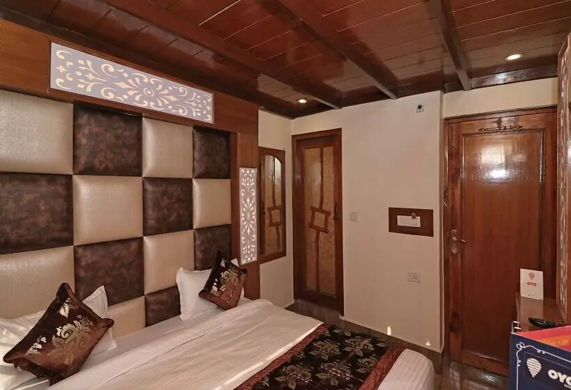ペンション Krishiv Residency By Oyo Rooms
