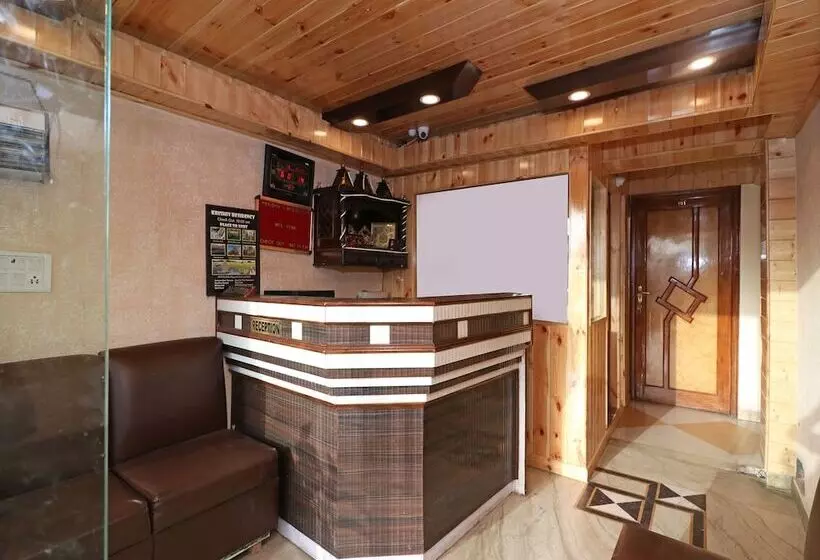 ペンション Krishiv Residency By Oyo Rooms