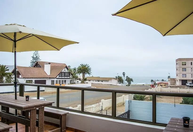 Sea View Backpackers Hostel