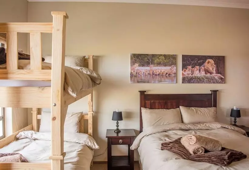 Sea View Backpackers Hostel