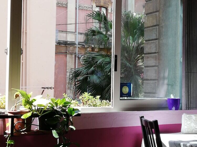 مبيت وإفطار Aloi Rooms