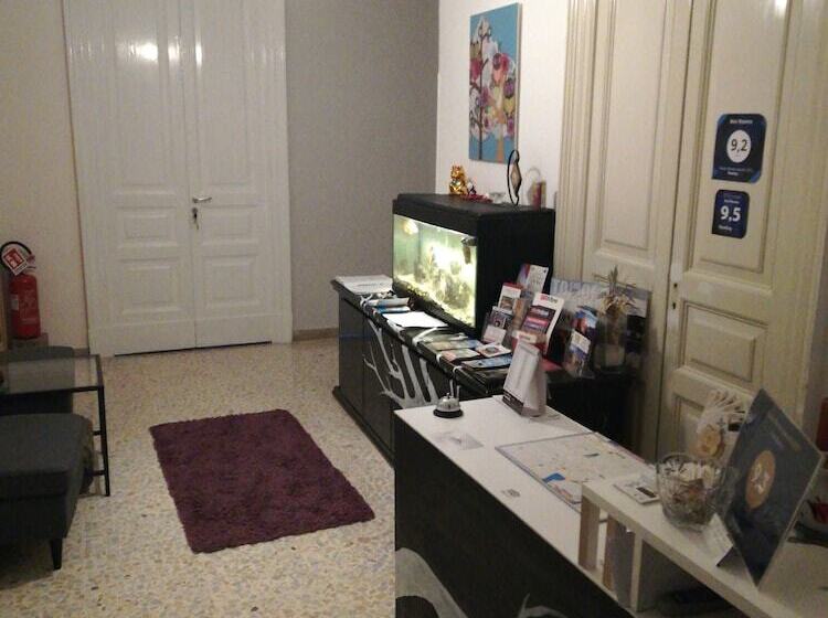 مبيت وإفطار Aloi Rooms