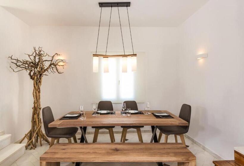 Damma Beachfront Luxury Villa