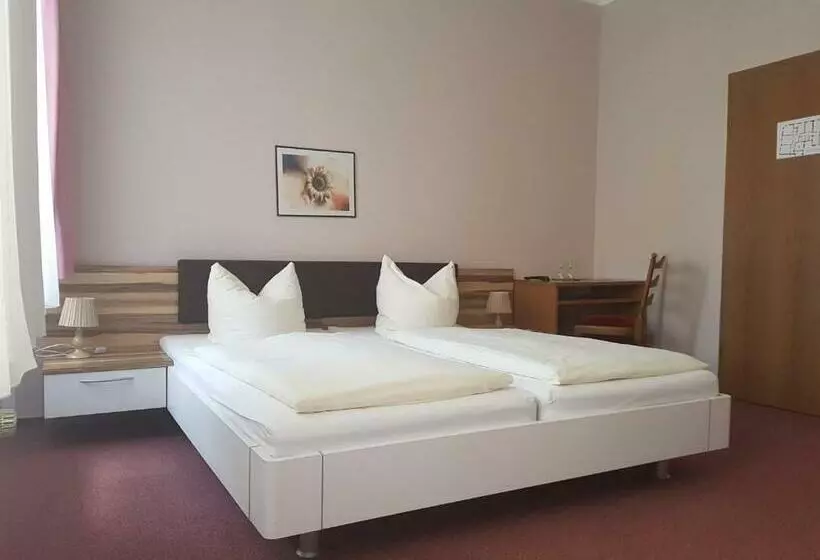 Hostelli Cafe Am Rathaus