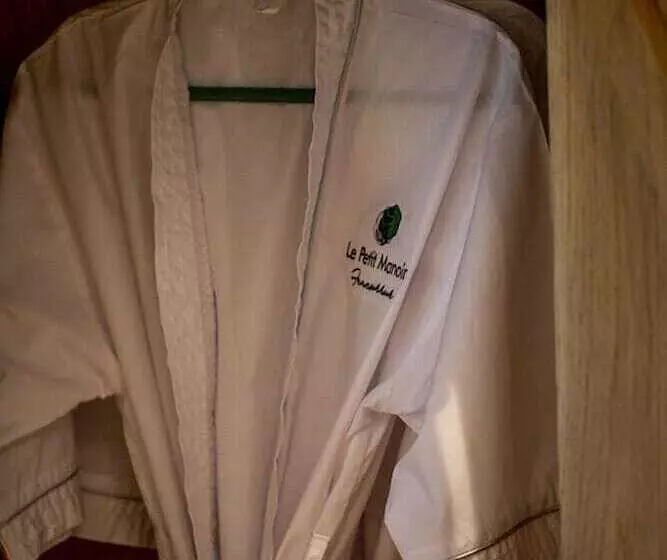 Hostelli Le Petit Manoir Boutique