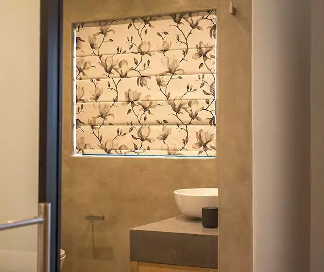 Hostelli Le Petit Manoir Boutique