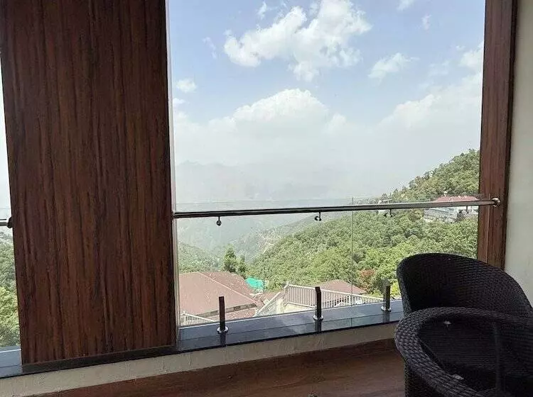 ホテル India