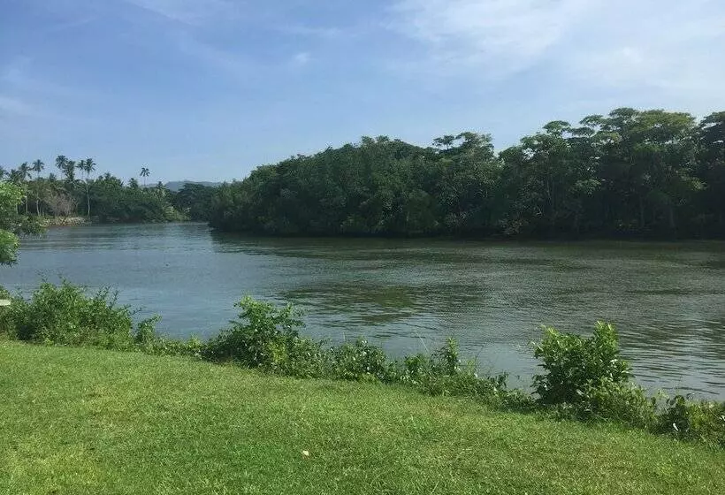 Hotel Labasa Waterfront