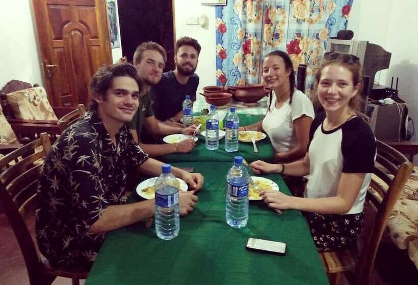 Hotel Sigiri Lakshan Home Stay