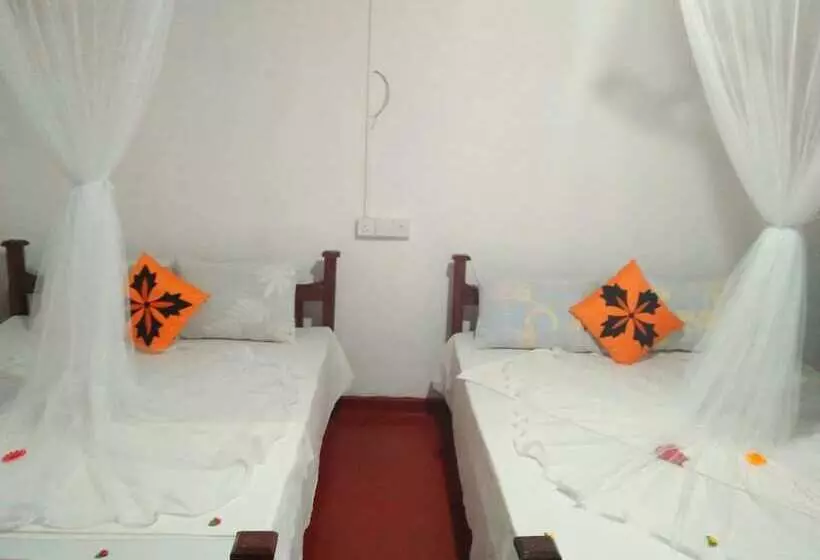 Hotelli Sigiri Lakshan Home Stay