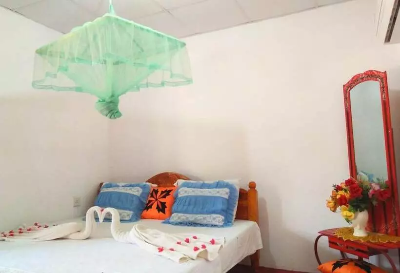 Hotelli Sigiri Lakshan Home Stay