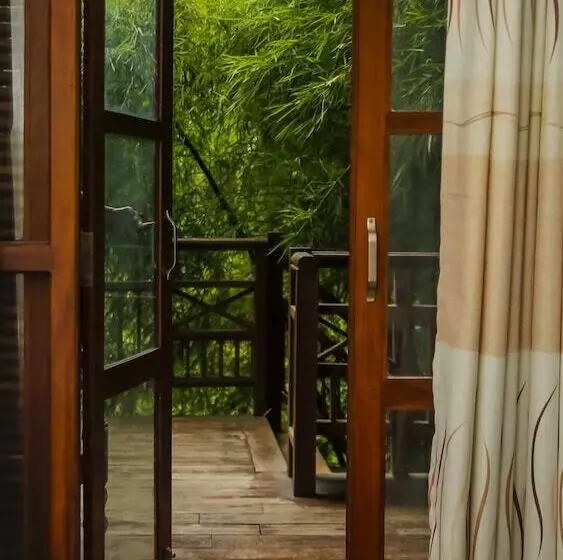 هتل Silver Crown Nature Resort