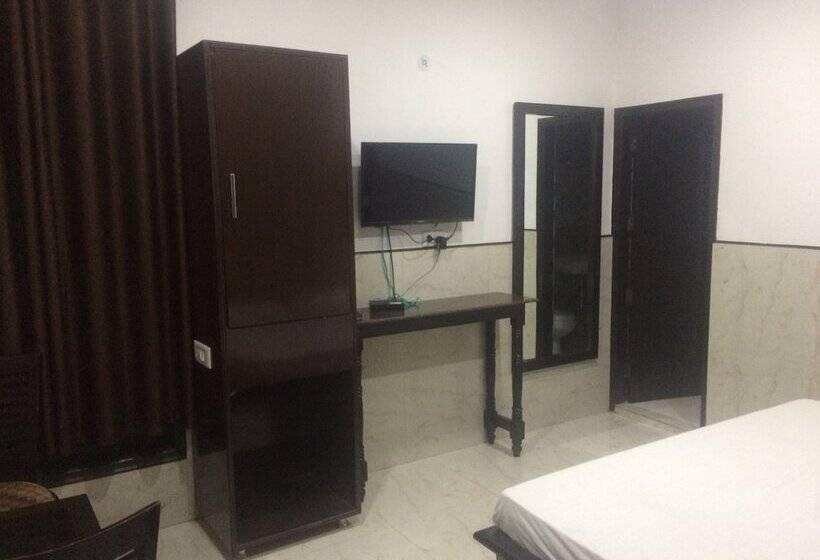 فندق Uttam Heritage