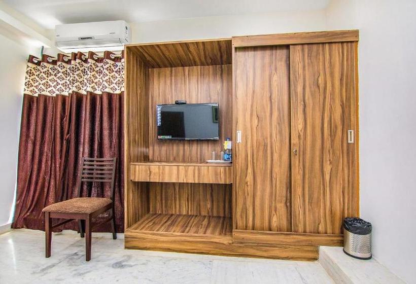 Fabhotel Venkeys Service Apartment Mylapore