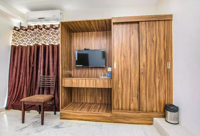 Fabhotel Venkeys Service Apartment Mylapore