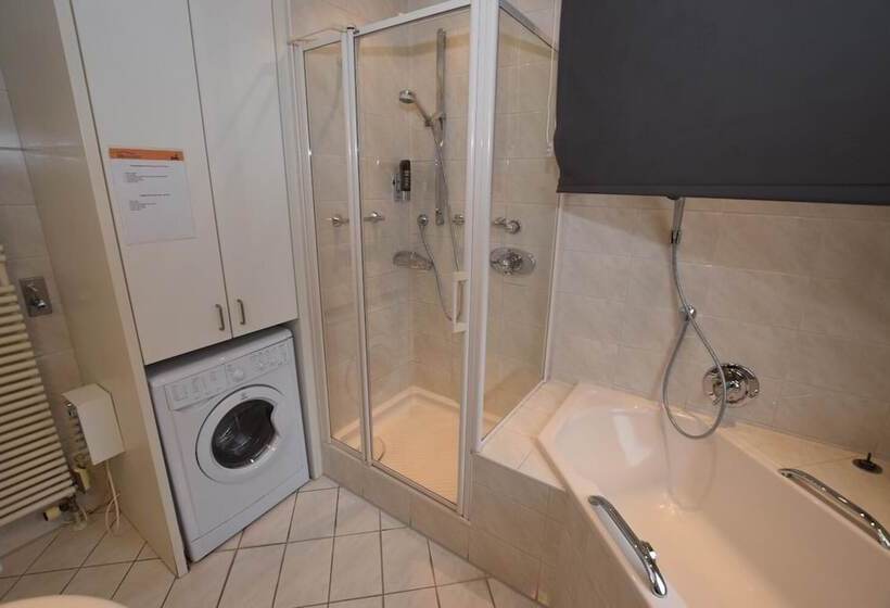 Monteurzimmer Kircheim Unter Teck   Hostel