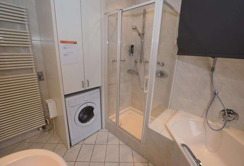 Monteurzimmer Kircheim Unter Teck   Hostel