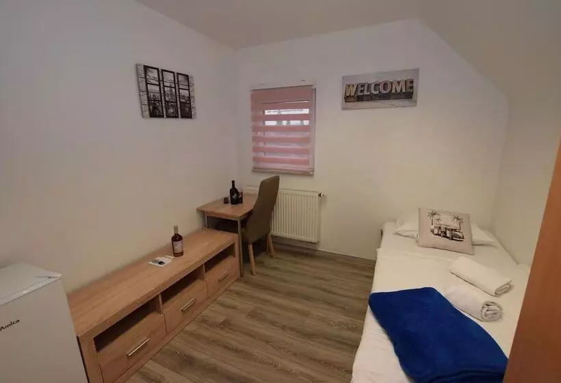 Monteurzimmer Kircheim Unter Teck Hostel