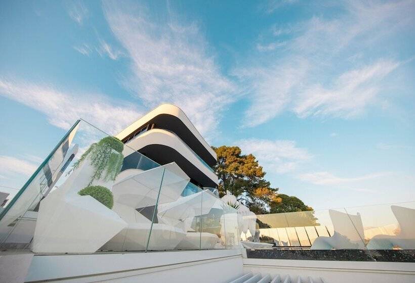 Posh Residence Luxury Suites