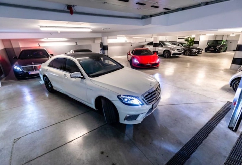 Posh Residence Luxury Suites