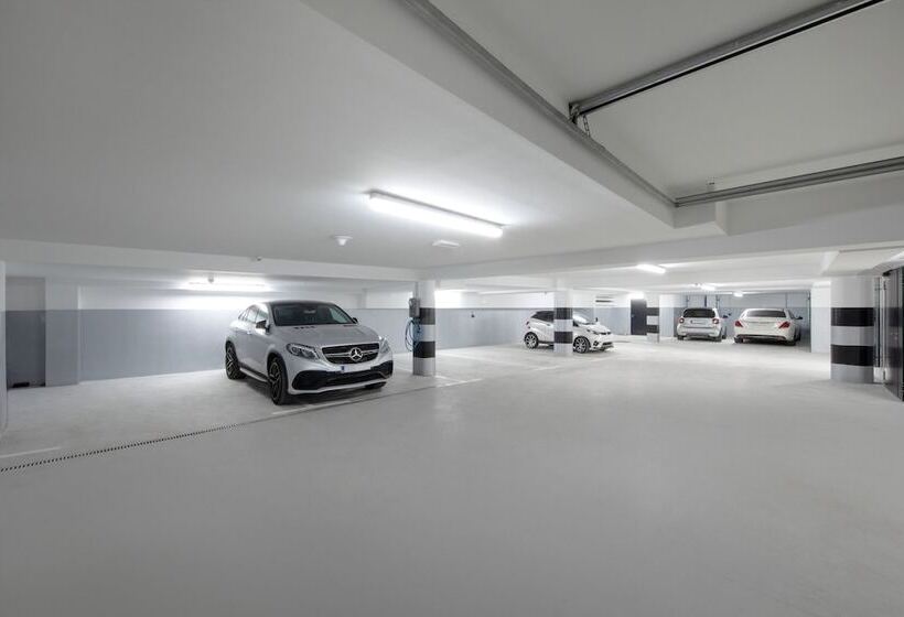 Posh Residence Luxury Suites