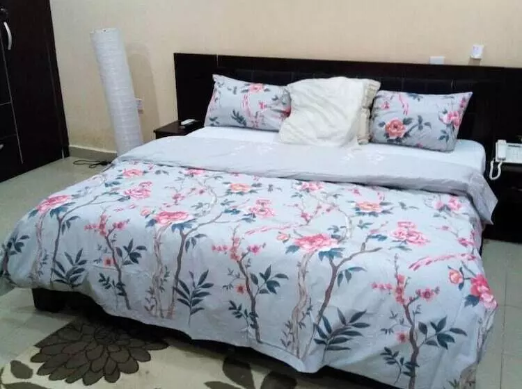 Dabotov Hotel And Suites