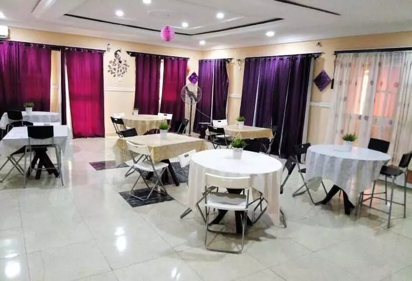 Dabotov Hotel And Suites