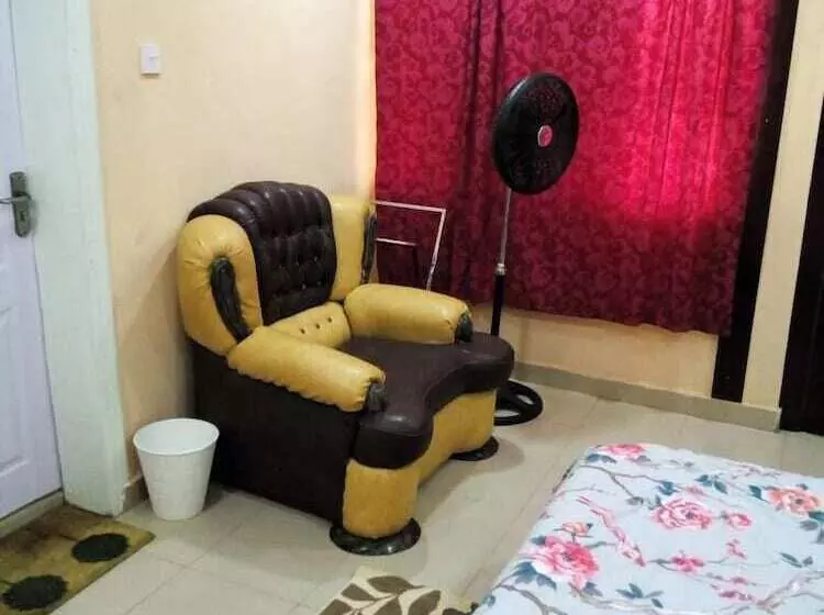 Dabotov Hotel And Suites