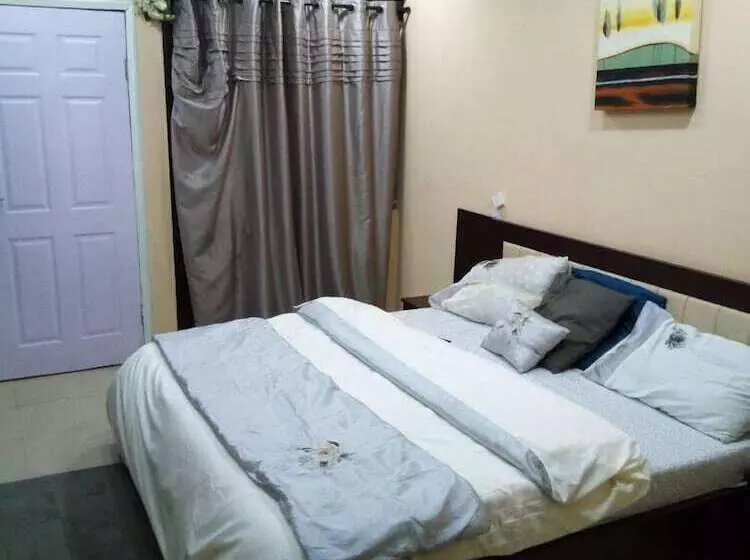 Dabotov Hotel And Suites