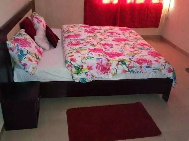 Dabotov Hotel And Suites