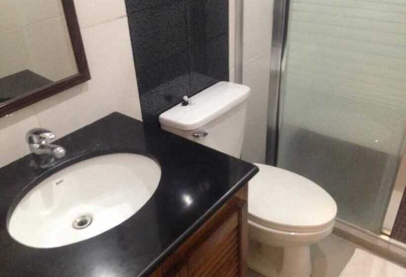 Hotel Amanentez Olongapo