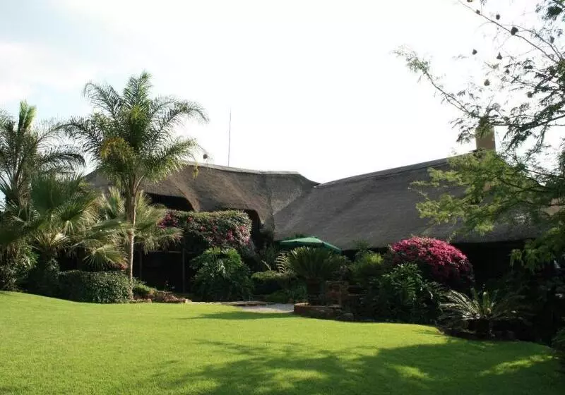 Hotelli Glen Afric Country Lodge